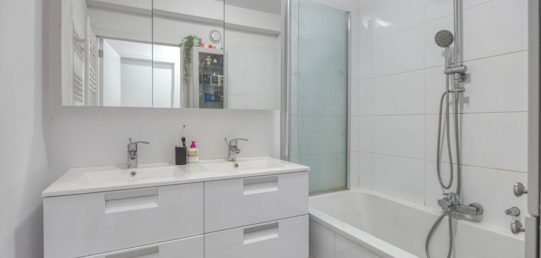 Gelijkvloers appartement te koop in Geel