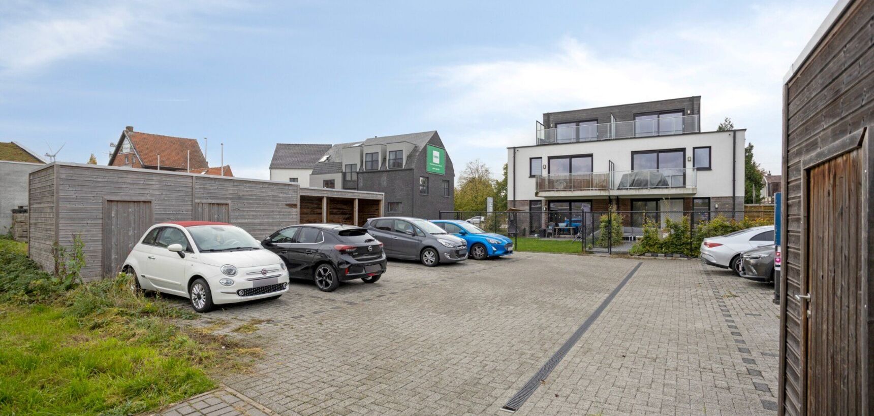 Gelijkvloers appartement te koop in Geel