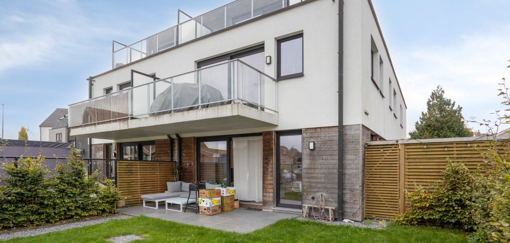 Gelijkvloers appartement te koop in Geel
