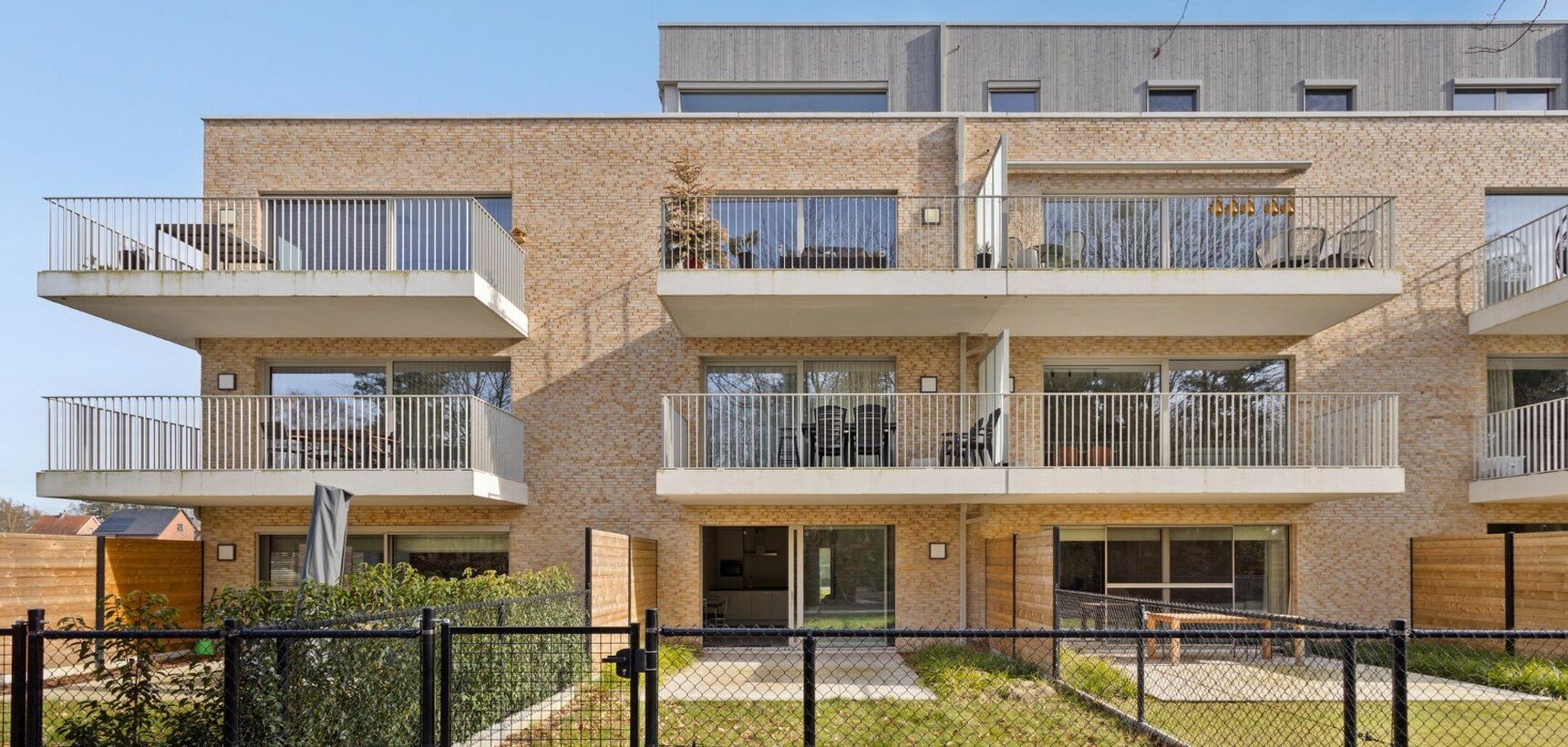 Gelijkvloers appartement te koop in Geel