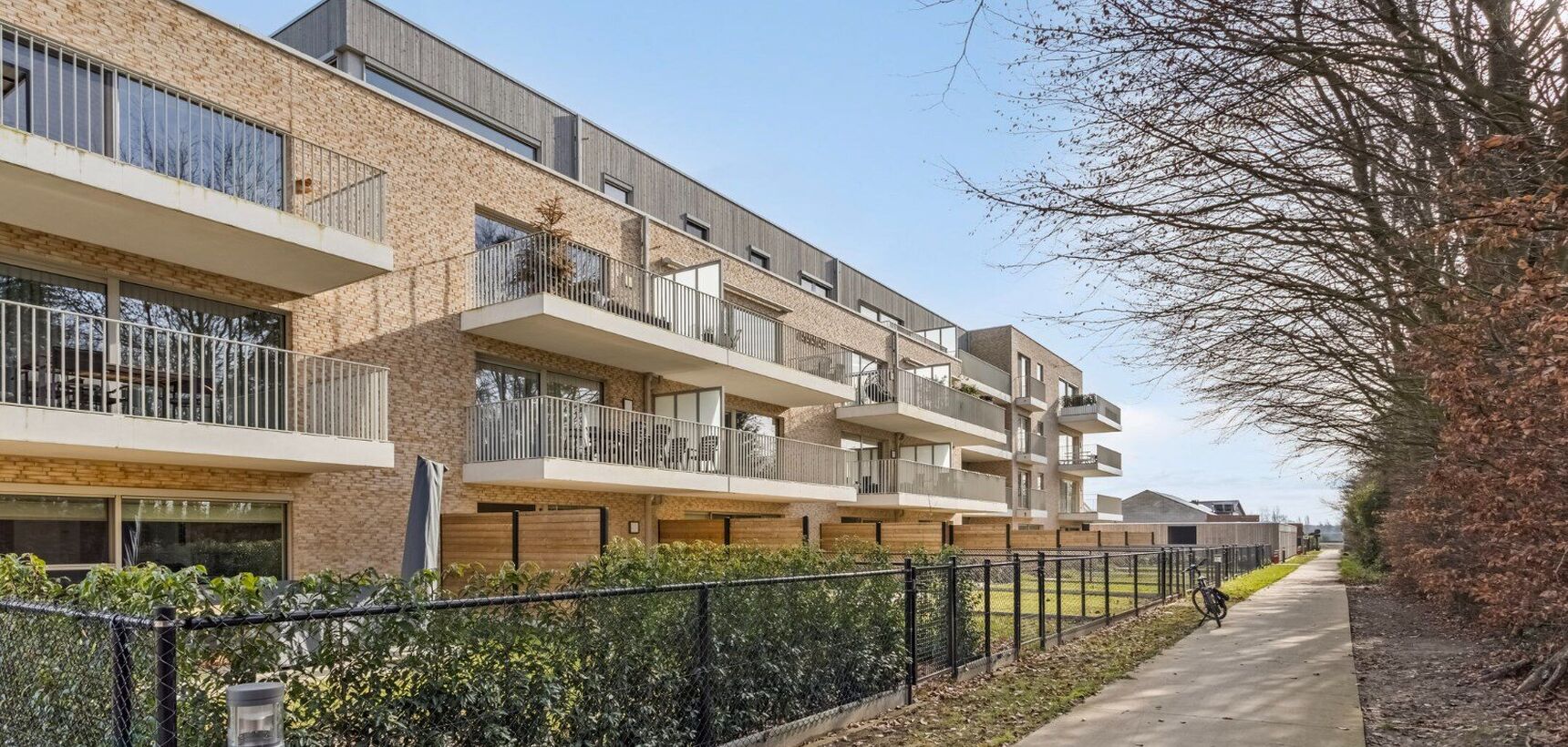 Gelijkvloers appartement te koop in Geel