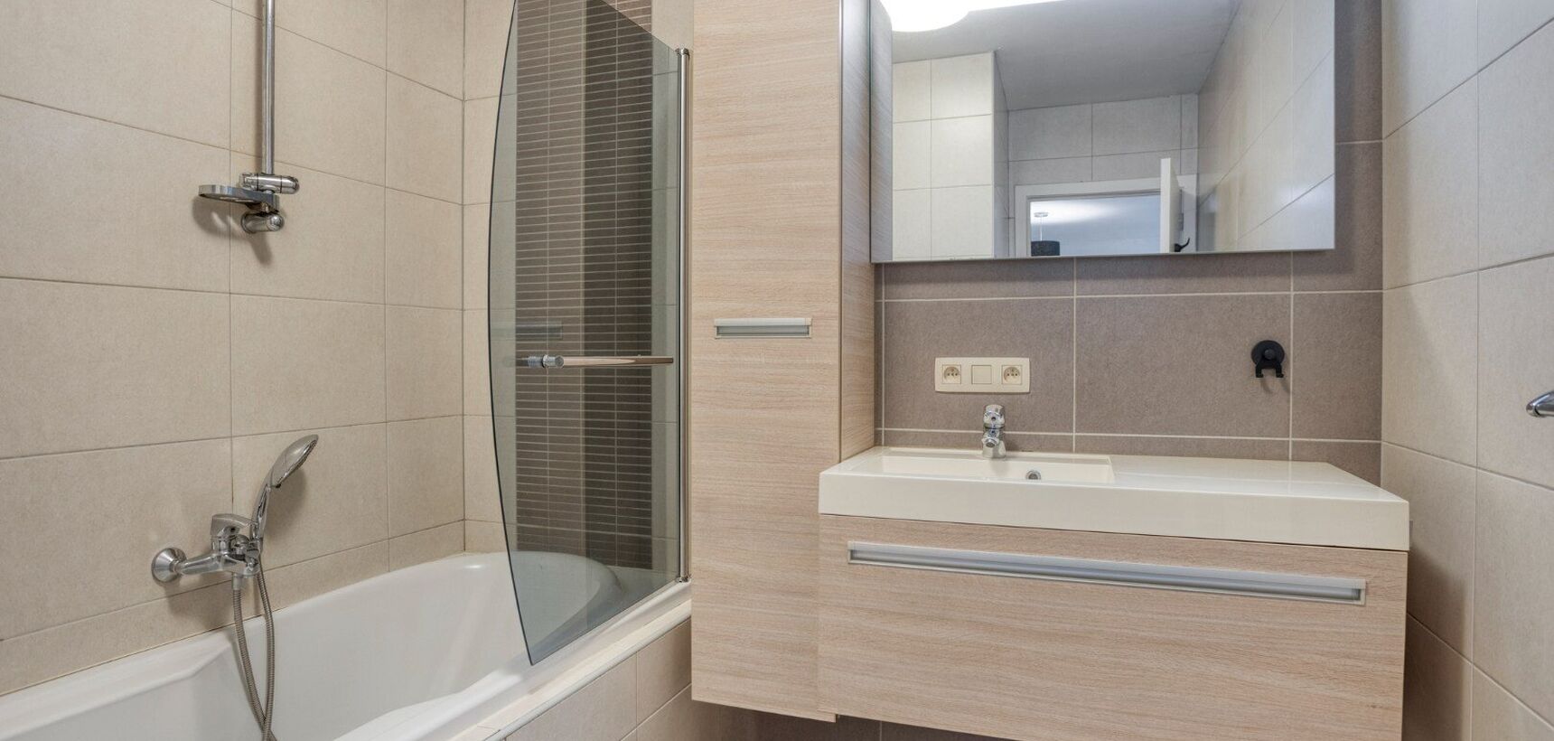 Gelijkvloers appartement te koop in Olen