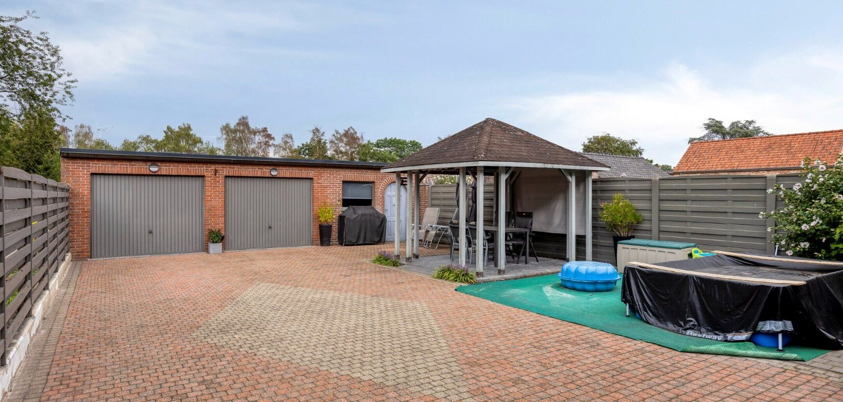 Gelijkvloers appartement te koop in Olen