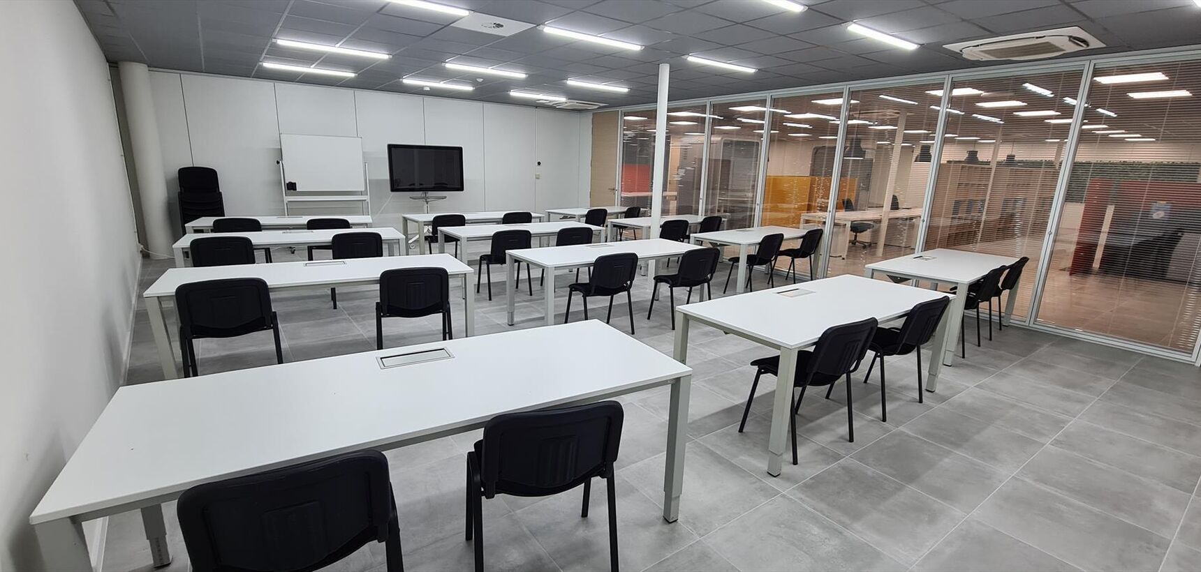 Kantoor te huur in Mol