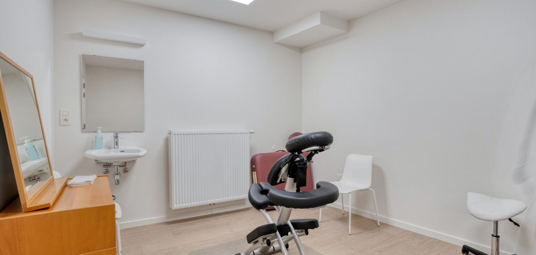 Kantoor te koop in Mol