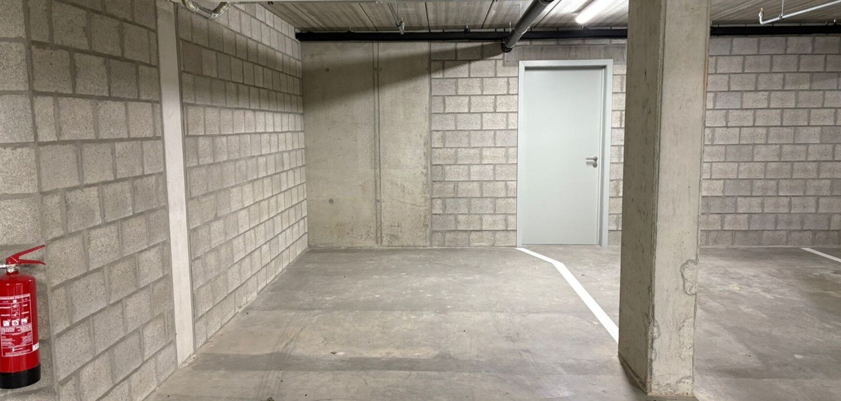 Parkeerplaats te koop in Balen