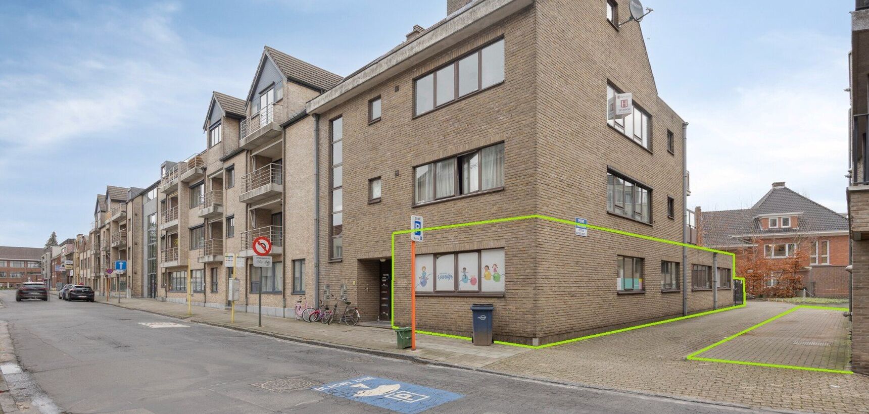 Professioneel pand te huur in Mol