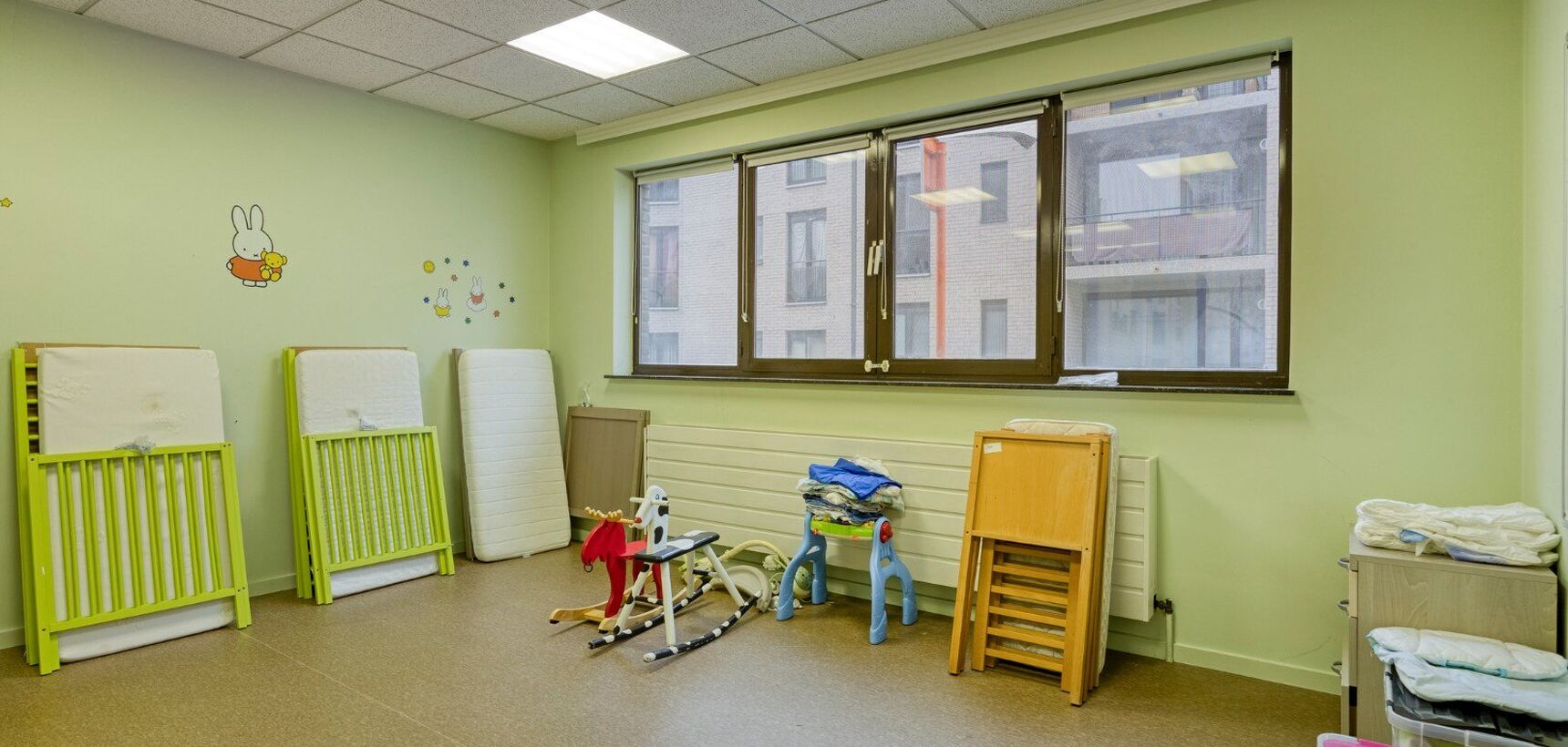 Professioneel pand te huur in Mol