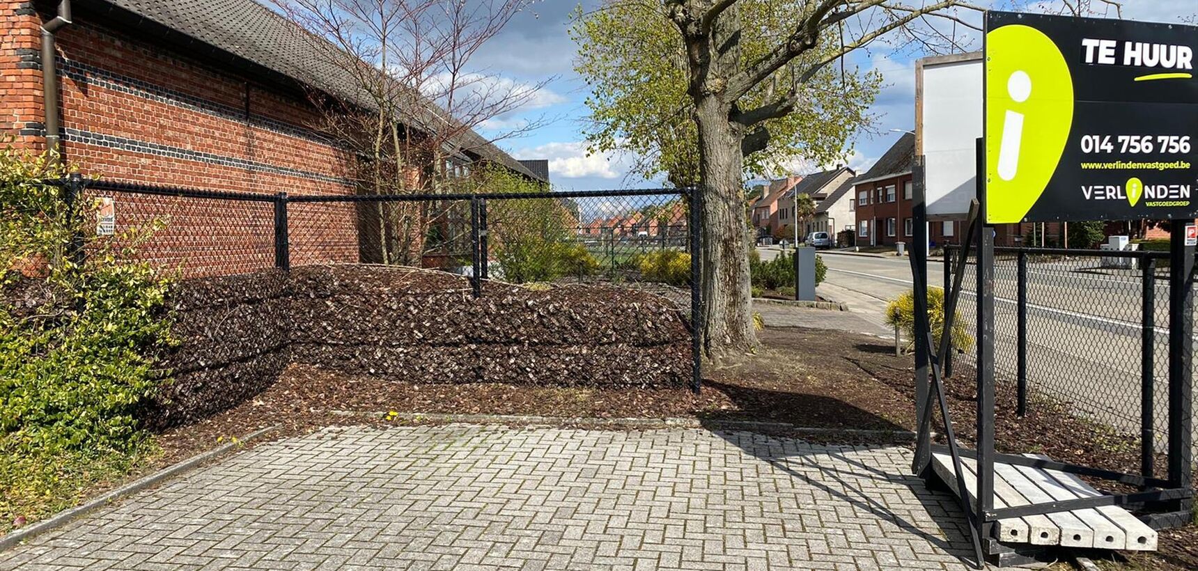 Professioneel pand te huur in Mol