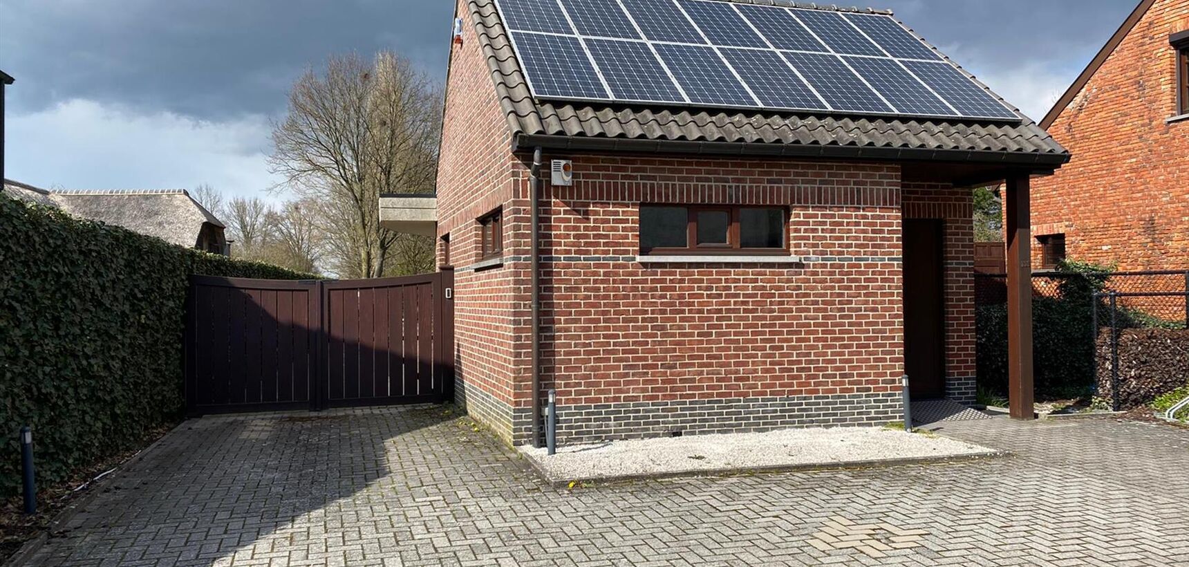 Professioneel pand te huur in Mol